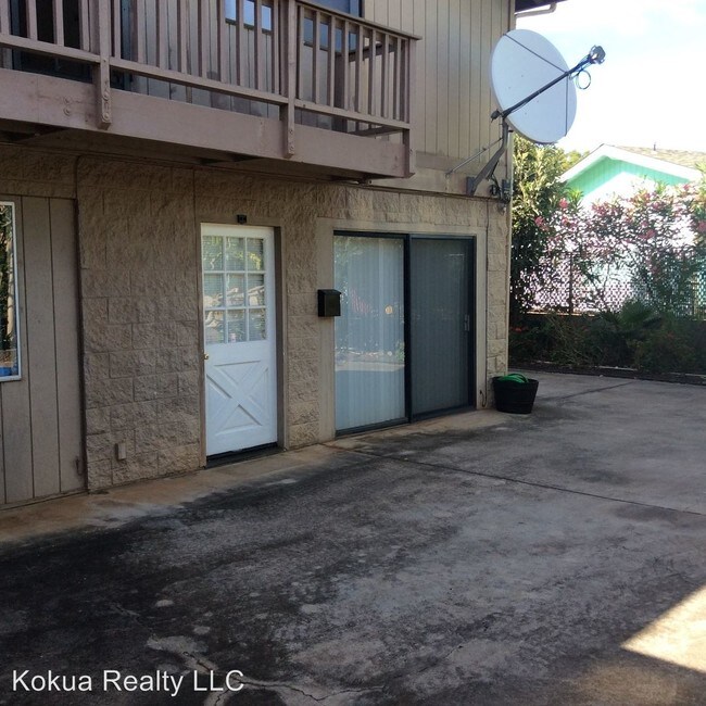 Building Photo - 2860 Liholani St