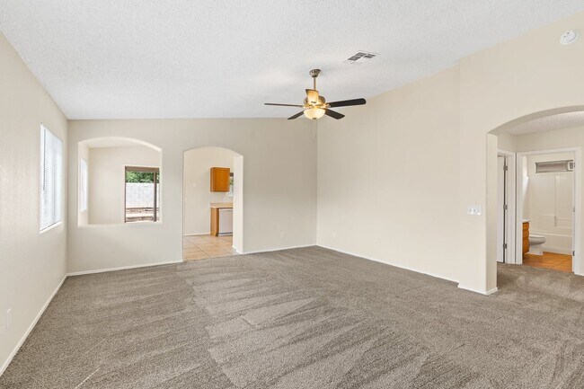 Foto del edificio - 6098 S Place Du Lis