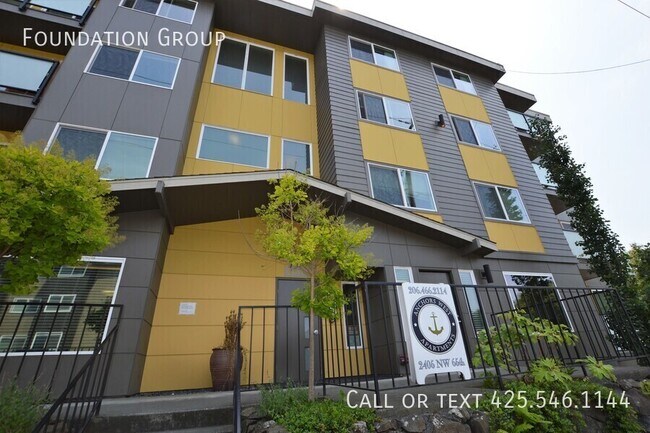 Building Photo - Top Floor, Light filled 2 bed/2 bath with ...