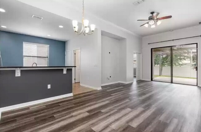 Foto del edificio - 803 Arbor Pointe Ave