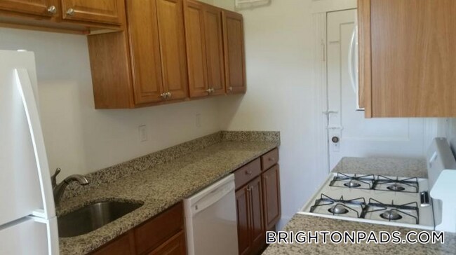 Building Photo - 1615 Commonwealth Ave