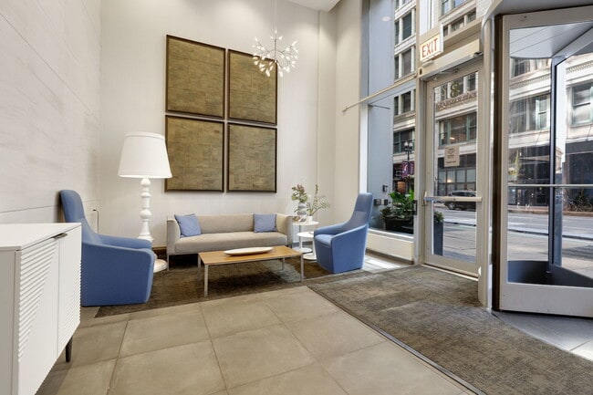 Foto del edificio - 8 E Randolph St