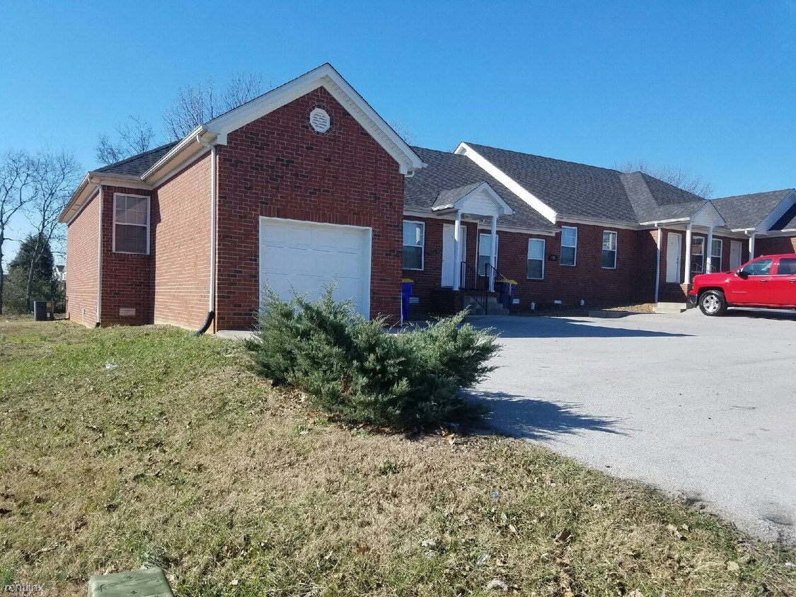 Primary Photo - 2 br, 2 bath 4plex - 255 Creekwood Ave Apt...