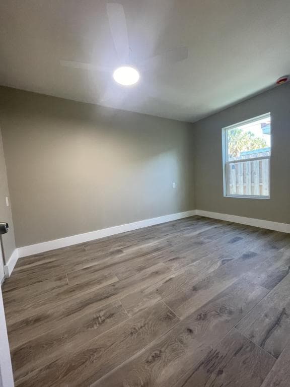 Building Photo - 928 Lantana Ave
