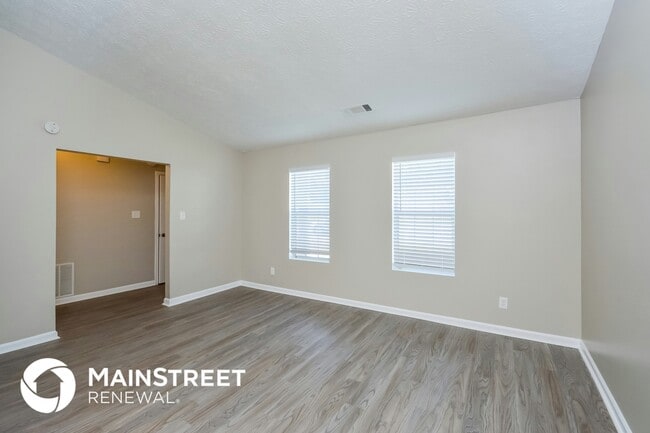 Foto del edificio - 634 Ridge Way