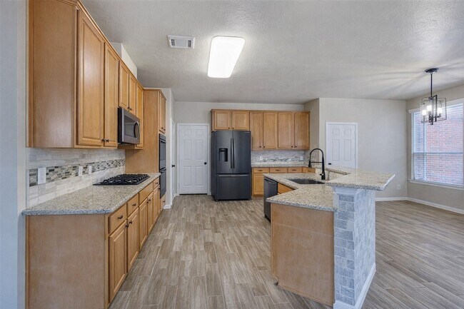 Foto del edificio - 5410 Linden Grove Ct