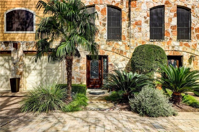 Building Photo - 2409 Ann Arbor Ave