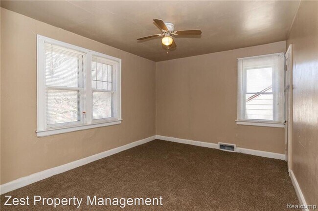 Building Photo - 3 br, 1 bath House - 8096 Coyle Street
