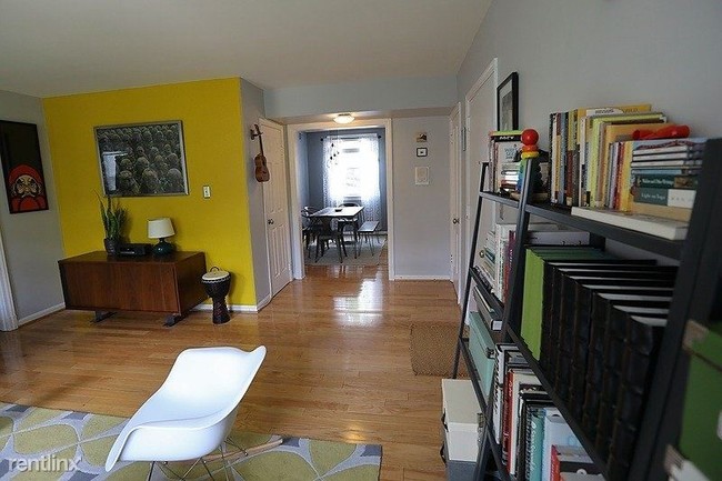 Building Photo - 2732 Ordway St NW