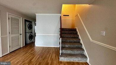 Building Photo - 12893 Grays Pointe Rd