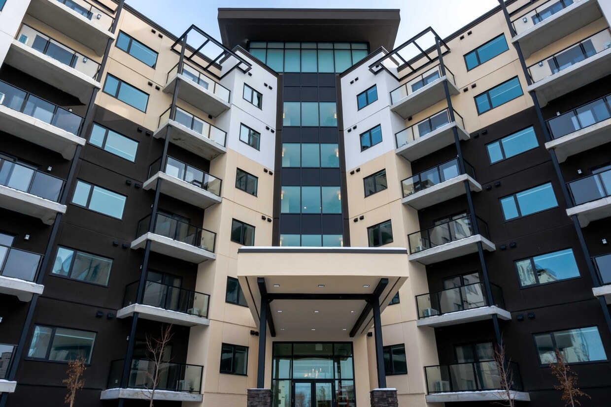 The Summit at Seasons Apartments 703 Sterling Lyon Pky Winnipeg, MB