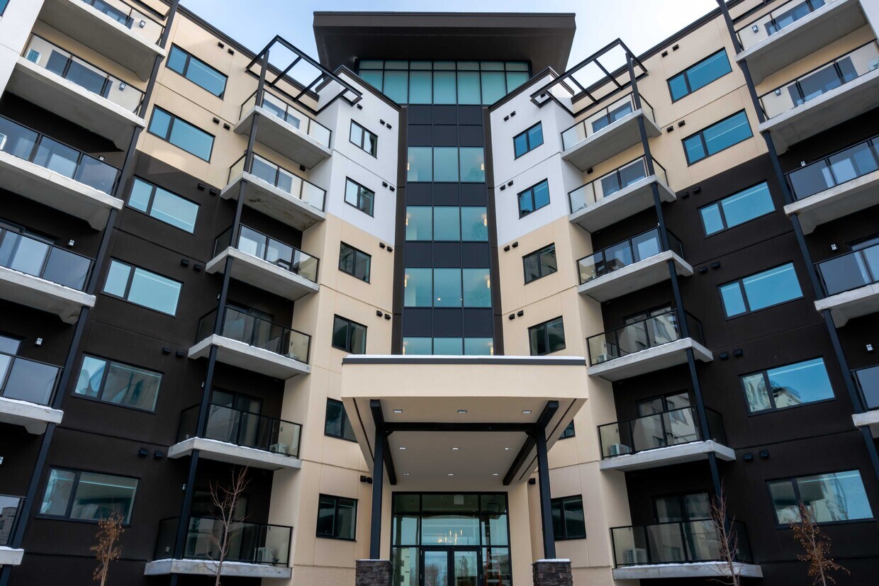 The Summit at Seasons Apartments 703 Sterling Lyon Pky Winnipeg, MB