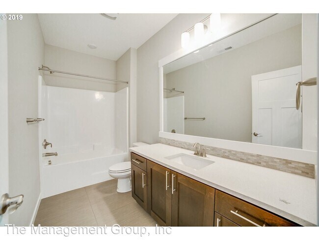 Foto del edificio - 3 br, 2 bath House - 1728 NE Pecan Lane