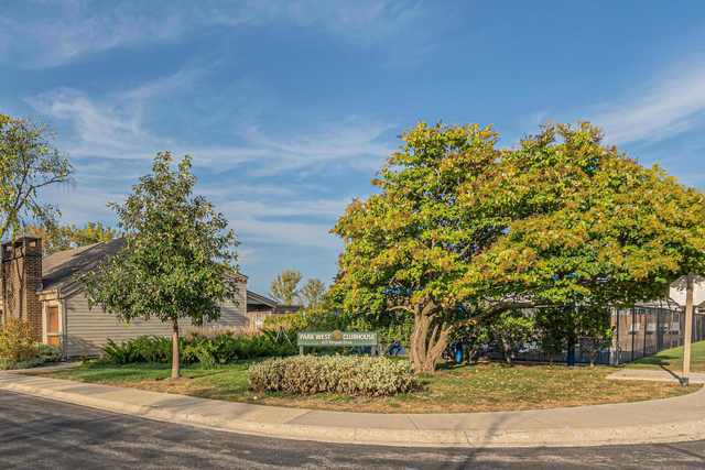 Foto del edificio - 693 Mallard Ln