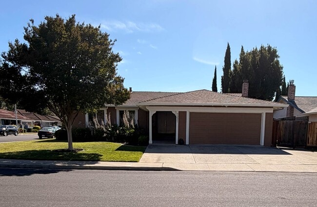 Photo - 7221 Stonedale Dr House