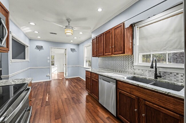 Foto del edificio - 115 Loblolly Ln