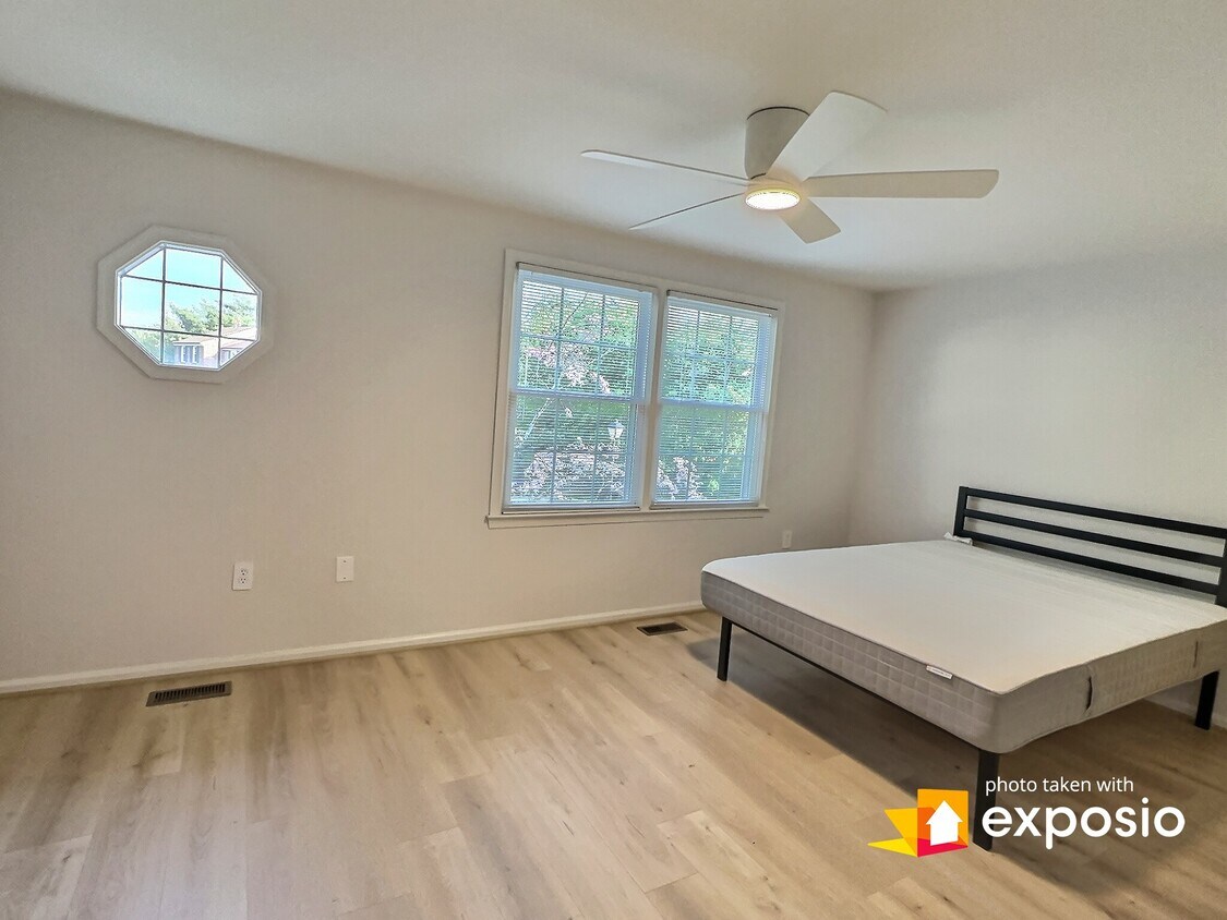 Foto principal - 14582 Truro Parish Ct