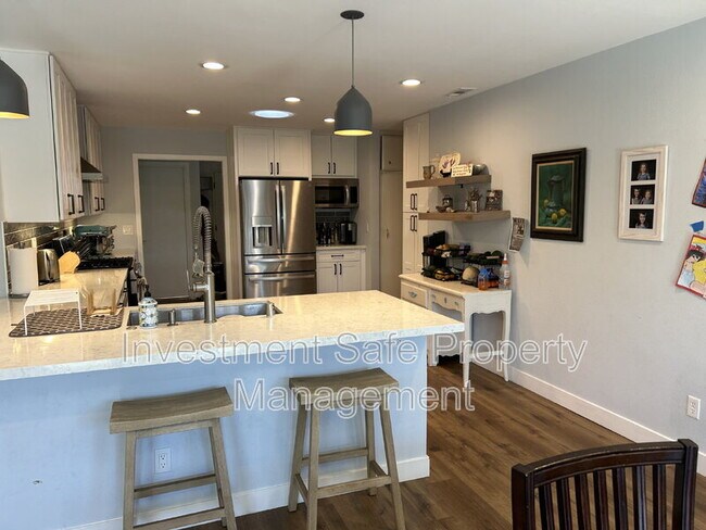 Foto del edificio - 6051 Bounty St