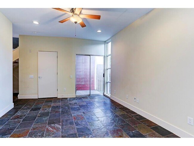 Building Photo - 6014 Fairdale Ln