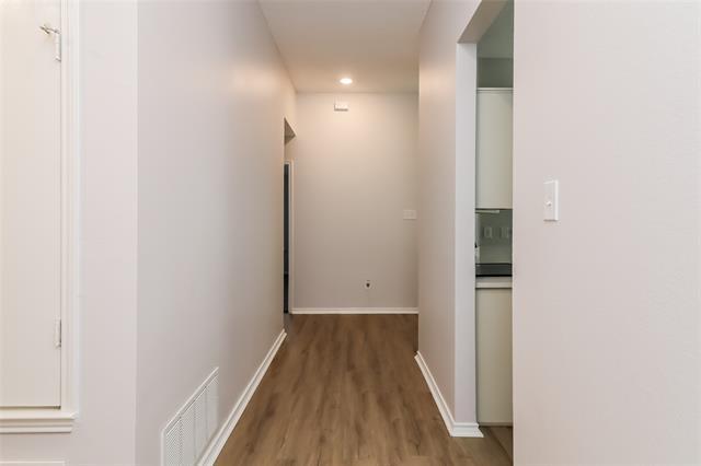 Building Photo - 920 McKavett Dr