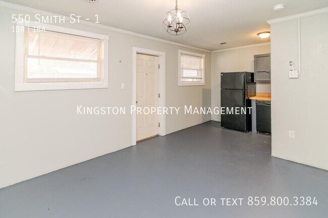 Building Photo - Adorable 1 Bedroom 1 Bathroom Now Availabl...