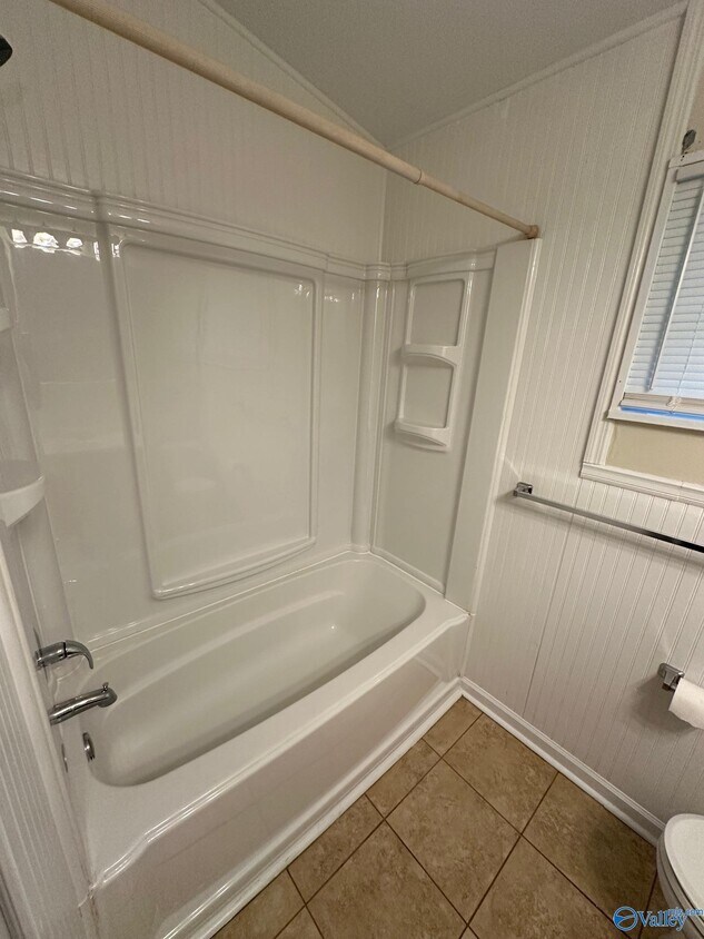 Foto principal - 2712 Holiday Dr SW