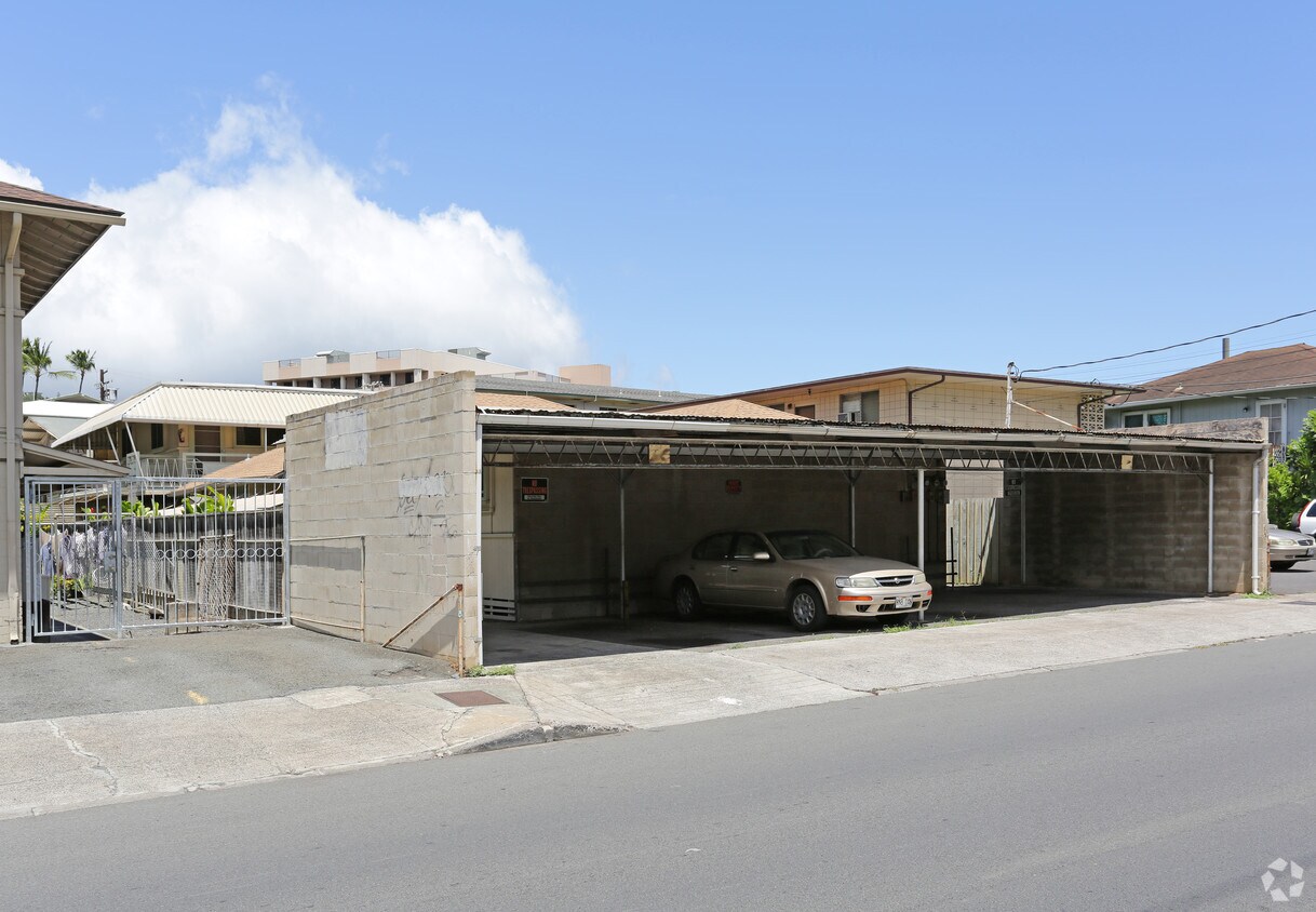 Building Photo - 2908 Kaimuki Ave