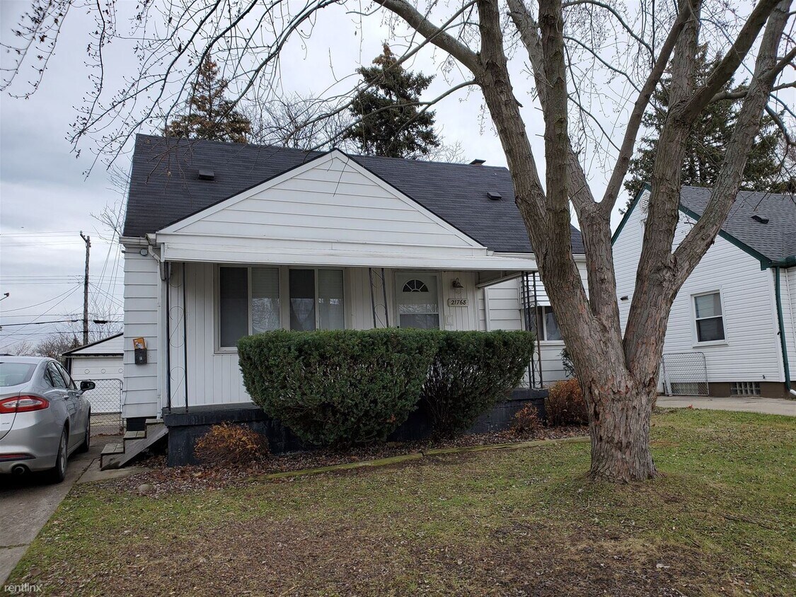 3 br, 1.5 bath House 21768 Gascony Ave House Rental in Eastpointe