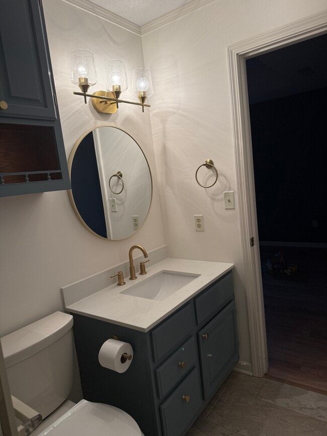 Building Photo - 1109 Chadwick Dr