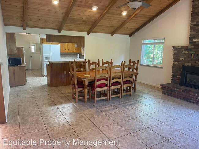 Building Photo - 4 br, 2 bath House - 16818 Tudor Lane