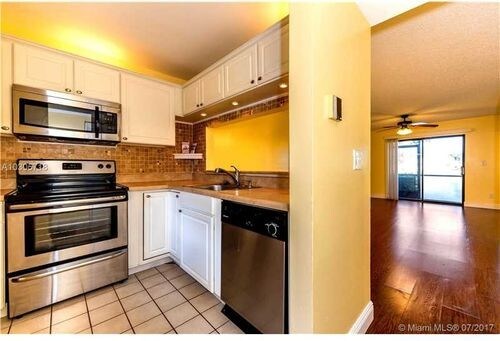 Foto del edificio - 15706 E Waterside Cir