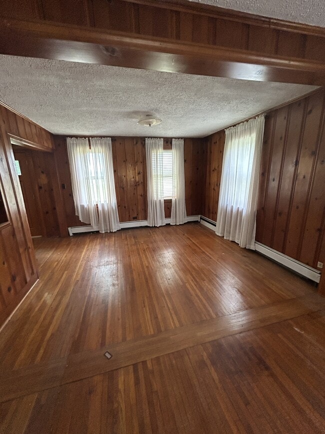Building Photo - 12200 Leetown Rd
