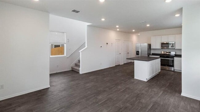 Building Photo - 321 Puerto Plata Ave
