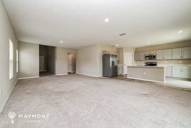 Building Photo - 12892 Tannencrest Dr
