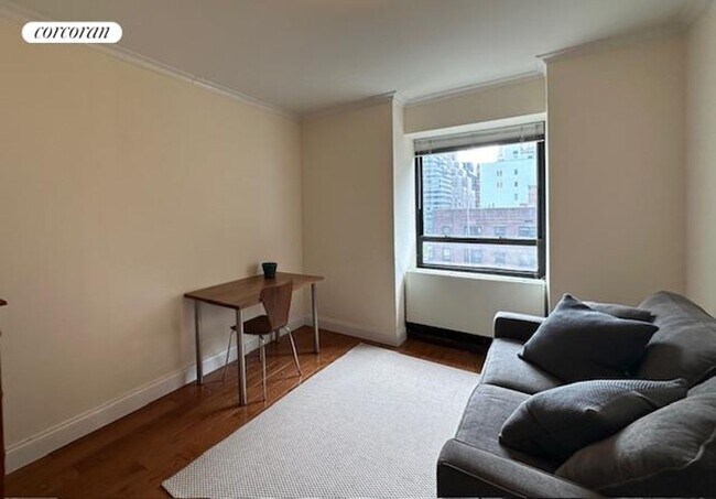 Foto del edificio - 240 E 47th St