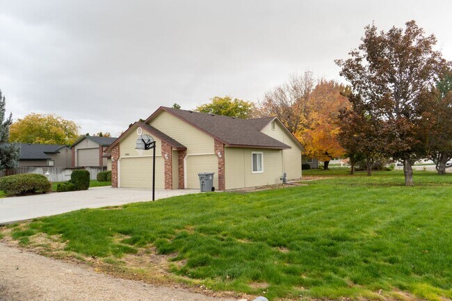 Foto del edificio - 3305 Kaden Ln