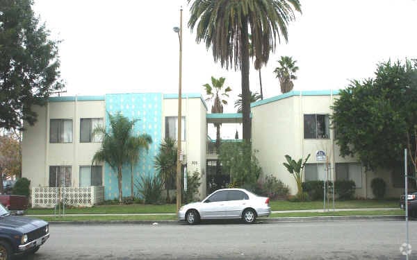 Building Photo - 301 N Hagar St
