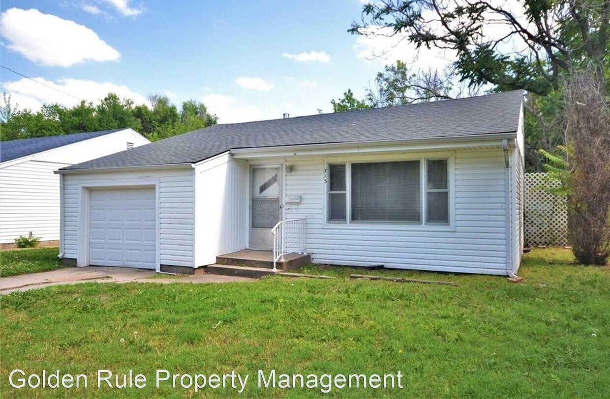713 E 9th Ave, Hutchinson, KS 67501 House Rental in Hutchinson, KS