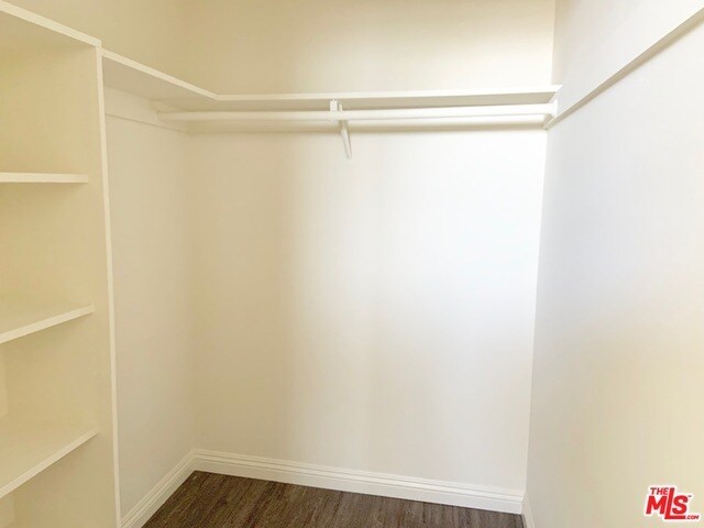 Foto del edificio - 142 N Hoover St