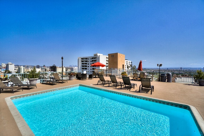 Building Photo - La Vista Terrace