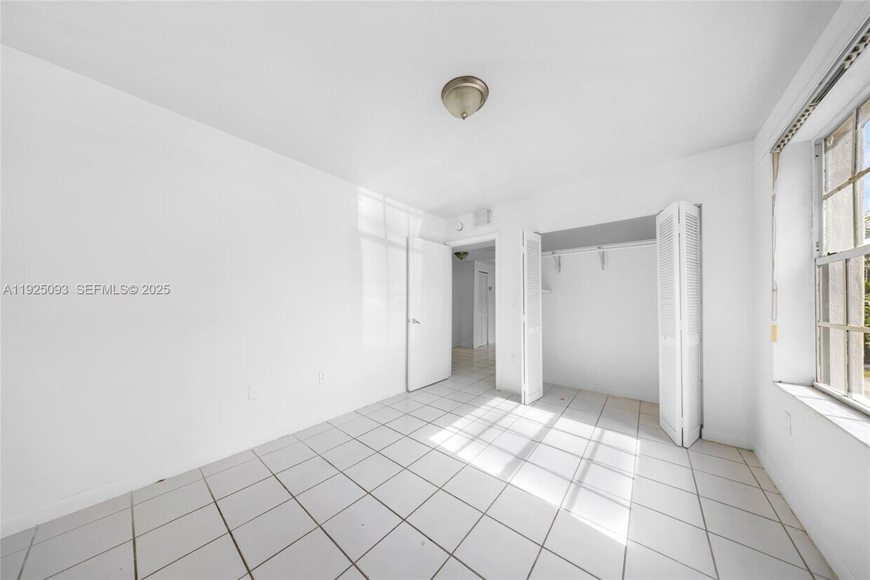 Foto principal - 3453 SW 23rd Terrace