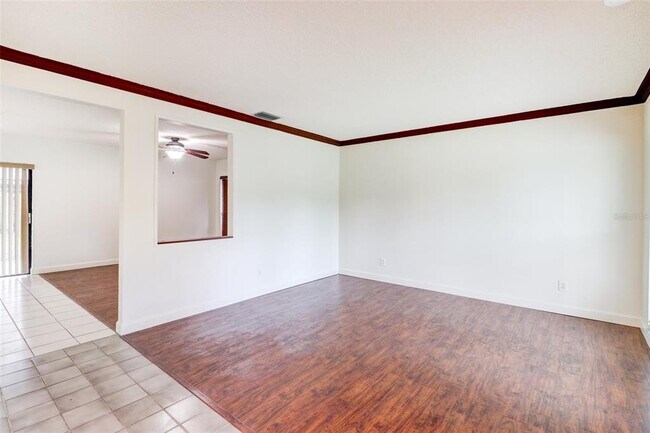 Foto del edificio - 16107 Country Crossing Dr