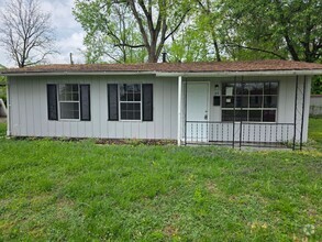 Building Photo - 55 E Adams Dr