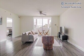 Building Photo - 110 SW 12th St