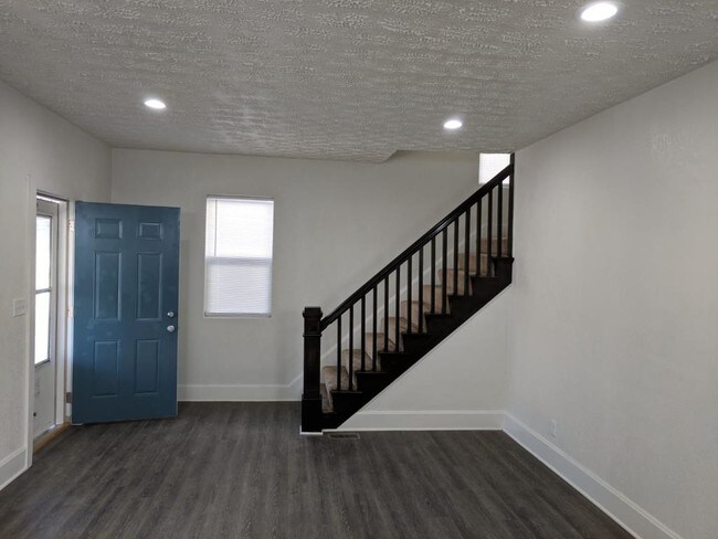 Foto del edificio - 1543- Duxberry Ave