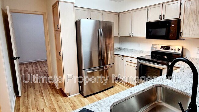 Building Photo - 6015 Caddy Cir