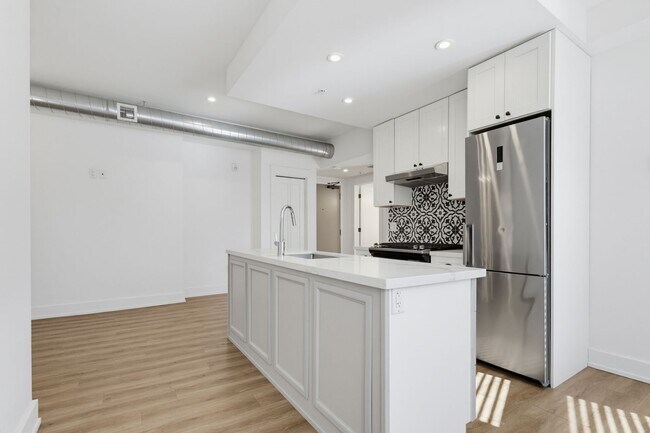 Photo du bâtiment - Stunning 1 Bedroom In Durand with Roof Top Terrace