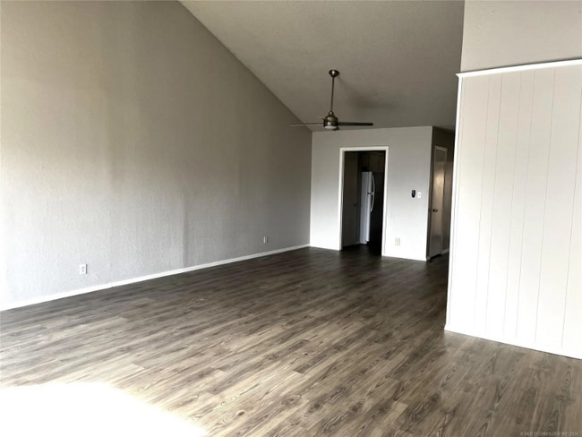 Building Photo - 8304 E 65th Pl