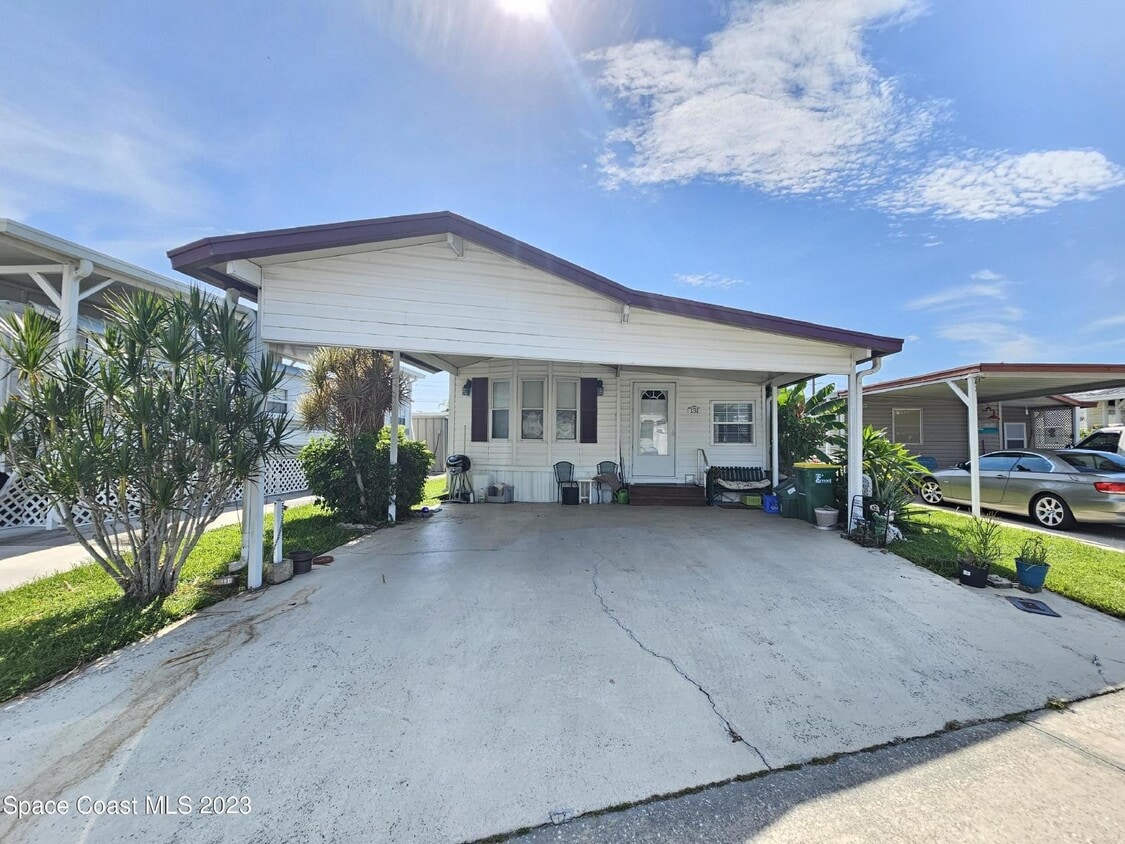 Primary Photo - 55+ in Quiet Gated Community