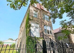 Building Photo - 2438 W 25th St